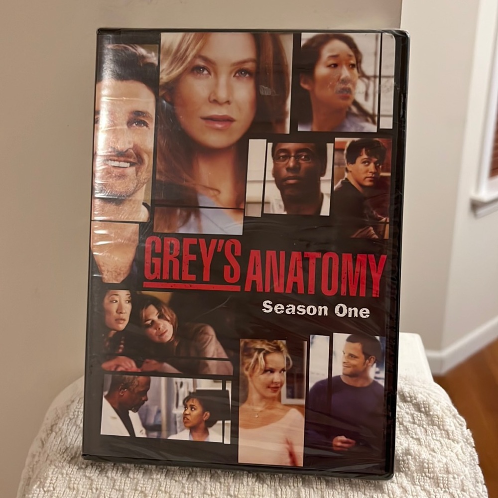 Grey’s Anatomy Season 1 DVD Video Widescreen Approx 387 Minutes Rated TV-14